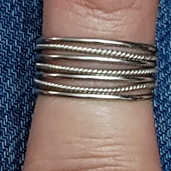 925 Sterling Silver Layering Ring Size 4 - Picture 3 of 7